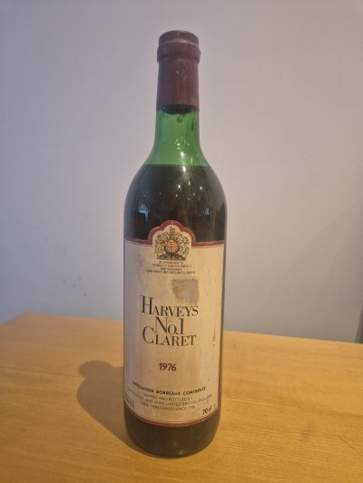Harveys No. 1 Claret 1976 Appellation Bordeaux Contrôlée – 70cl