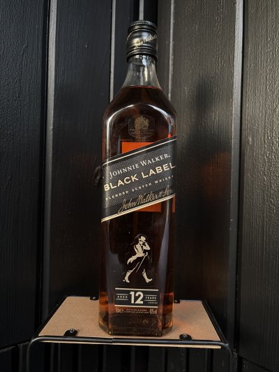 Johnnie Walker, Blended Scotch Black Label 12YO