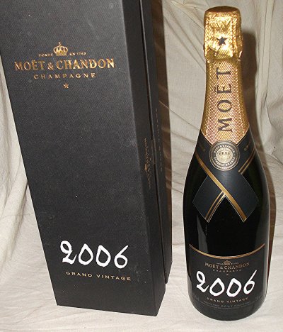 Moet & Chandon, 2006 Grand Vintage.  Includes Case. 