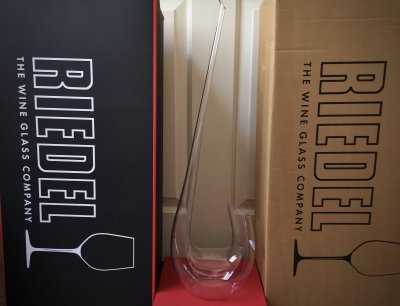 Riedel 'Swan' - handnade wine decanter - new in box