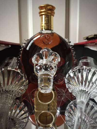Remy Martin, Louis XIII in box, Cognac + 2 Louis XIII Baccarat Glasses