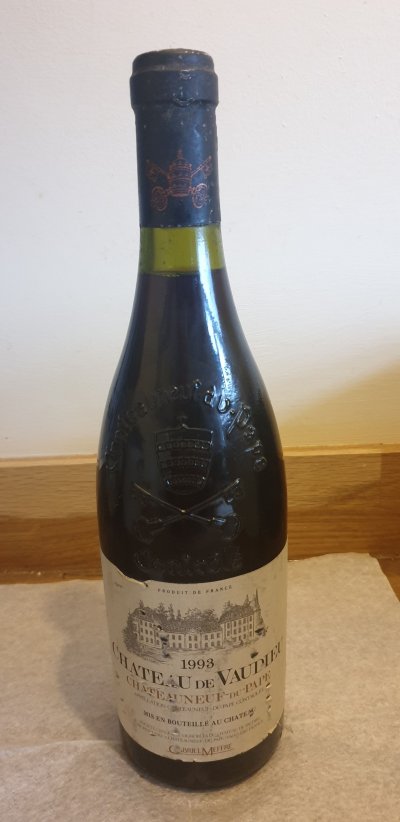 Chateauneuf du Pape, Chateau de Vaudiet