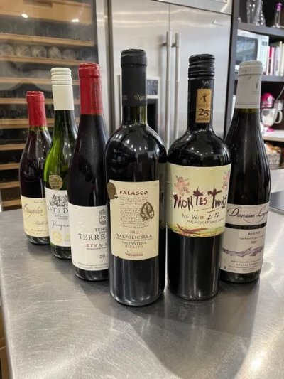 WORLD WINE CLEAROUT X 12