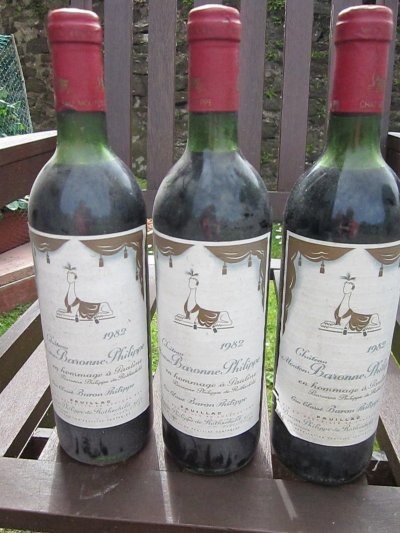 Three Bottles Chateau Mouton Baronne Philippe, Pauillac 1982