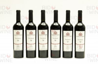 Vertical of Achaval Ferrer, Malbec Finca Altamira: 2001 (4 bottles), 2002 (2 bottles)