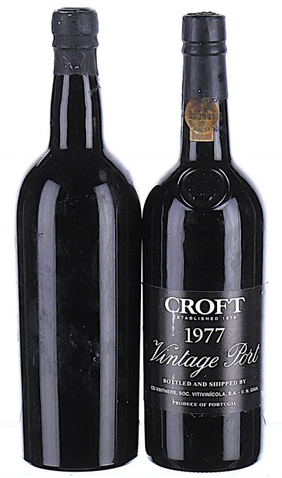 1960/1977 A Pair of Vintage Port