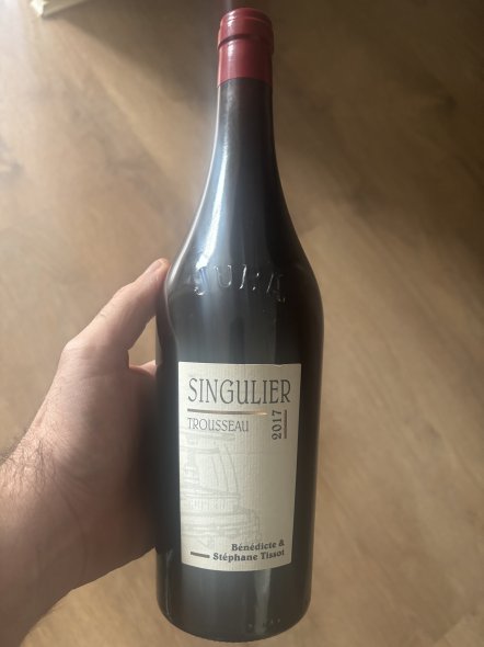 Arbois Trousseau Singulier, B&eacute;n&eacute;dicte et St&eacute;phane Tissot, Jura