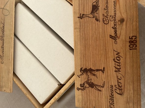 1985 * MAGNUMS* Chateau Mouton Rothschild original collector&rsquo;s case (includes Mouton Rothschild)
