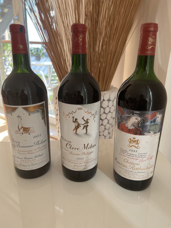 1985 * MAGNUMS* Chateau Mouton Rothschild original collector&rsquo;s case (includes Mouton Rothschild)