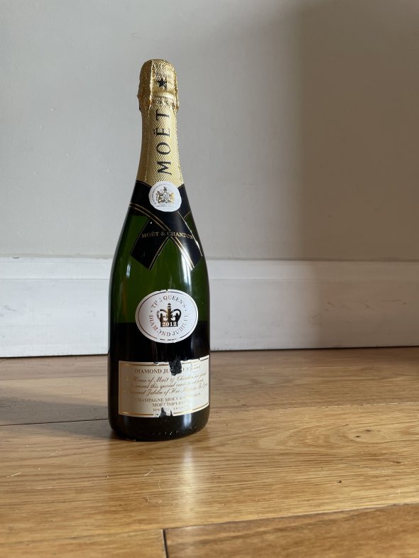 2012 Moet & Chandon Queen's Diamond Jubilee