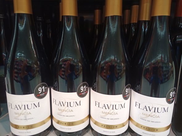 Bierzo Mencia Flavium Premium 91 James Suckling 90 Robert Parker