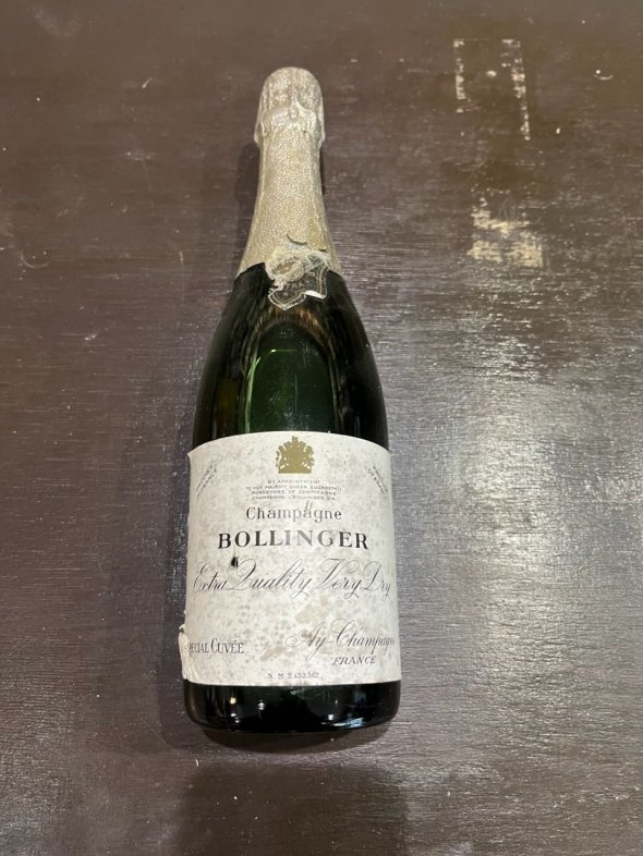 Bollinger, Extra Quality Very Dry Special Cuvee