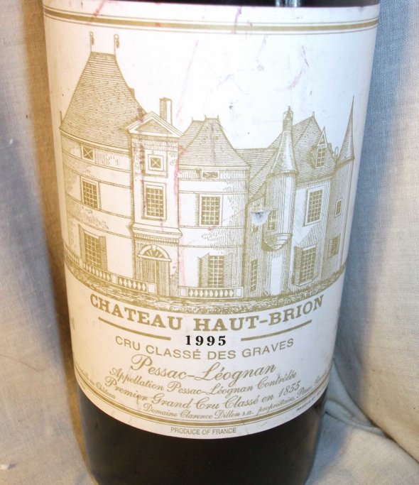 1995 Chateau Haut-Brion.  Cru Classe Des Graves.  Pessac-Leognan.