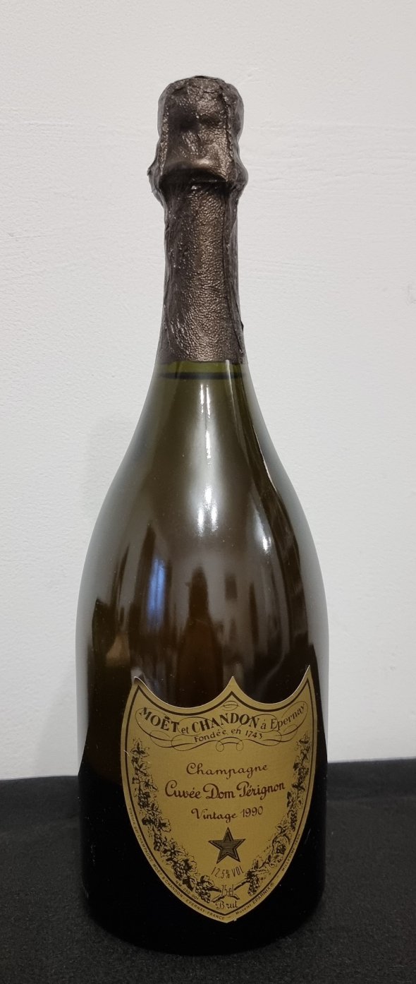 Moet et Chandon, Champagne Cuvee Dom Perignon, 1990