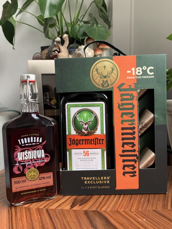 Jagermeister (1 liter) Gift Set and Wisniowa Cherry Vodka Liqueur (500ml)