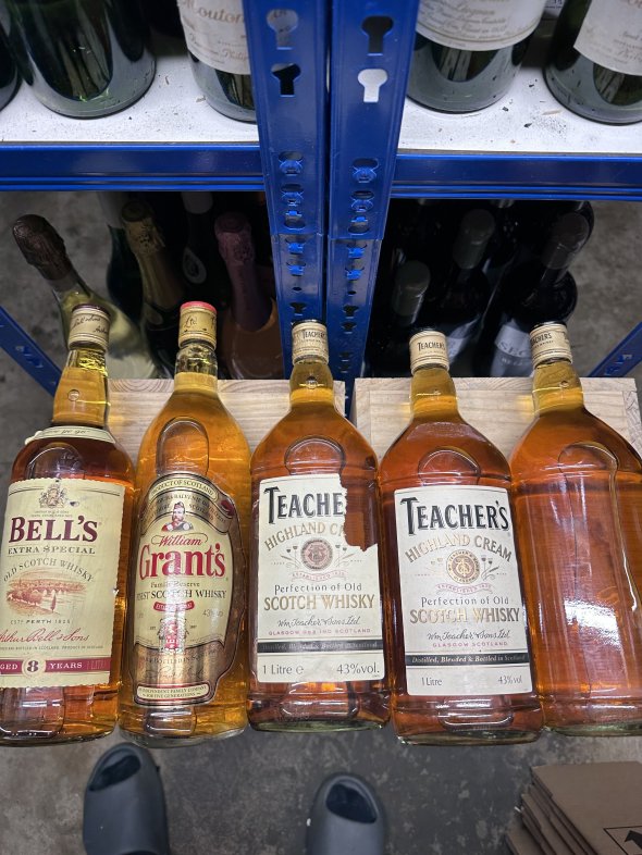 5 x litre bottles of whisky