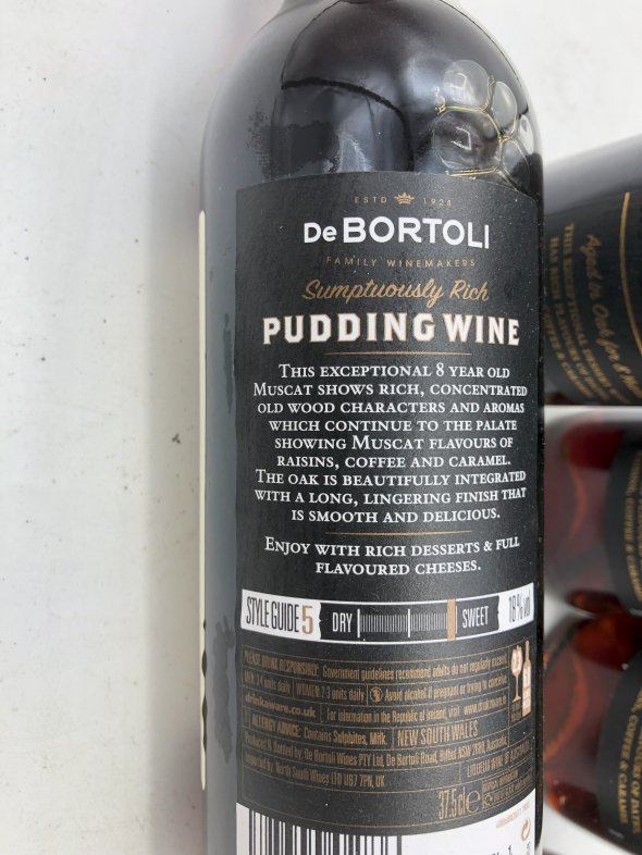 De Bortoli, Sumptuously Rich Pudding Wine, Riverina Aged 8 YEARS