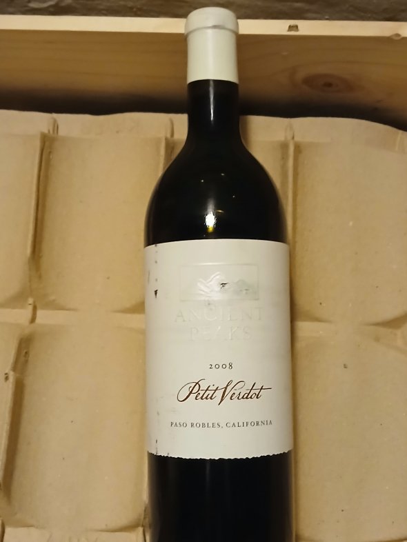 Ancient peaks  petit  verdot paso robles 