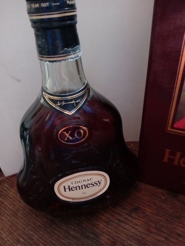 Hennessy X.O. cognac