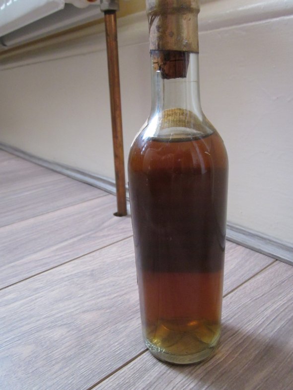  Half Bottle of Chateau Laville Haut-Brion Cru Classe, Pessac-Leognan 1962