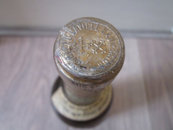  Half Bottle of Chateau Laville Haut-Brion Cru Classe, Pessac-Leognan 1962