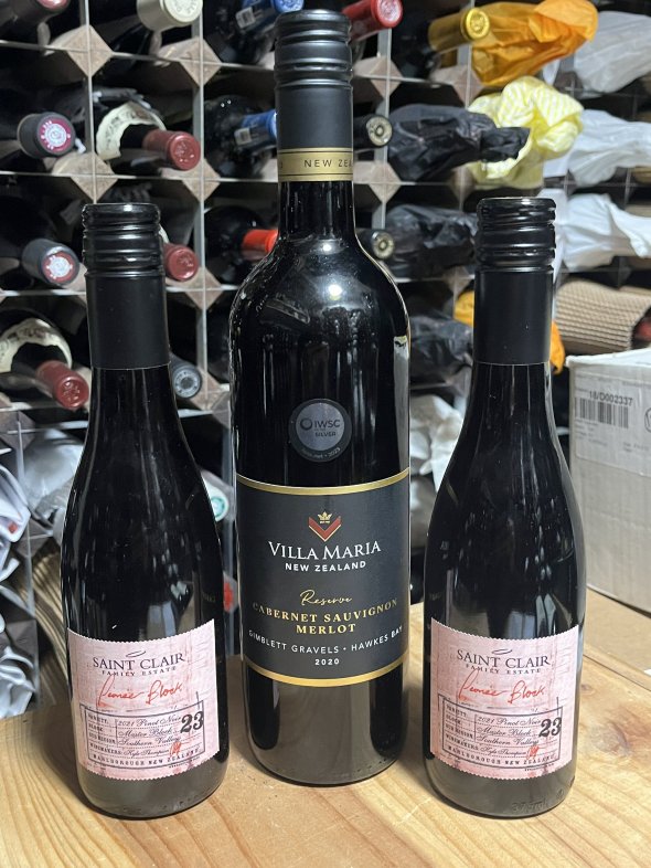 New Zealand reds: Villa Maria & Saint Clair Pinot halves x2