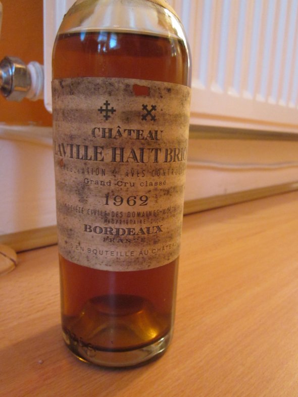 Half Bottle of Chateau Laville Haut-Brion Cru Classe, Pessac-Leognan 1962