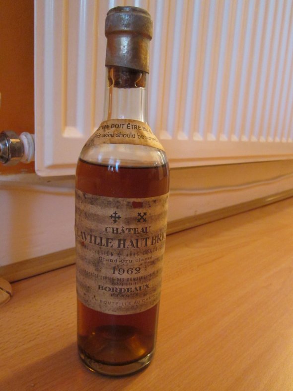 Half Bottle of Chateau Laville Haut-Brion Cru Classe, Pessac-Leognan 1962