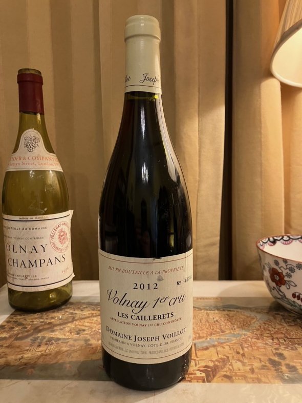 Domaine Joseph Voillot, Volnay Premier Cru, Les Caillerets