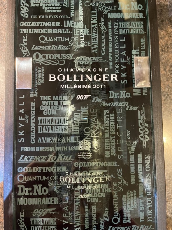 Bollinger 007 Limited Edition Millesime 2011