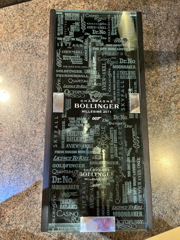 Bollinger 007 Limited Edition Millesime 2011