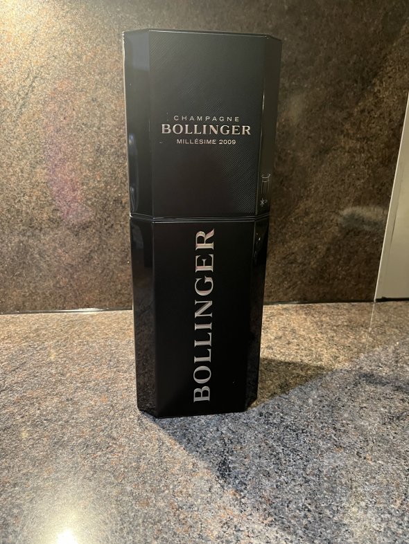 Bollinger 007 Limited Edition Grande Annee 2009