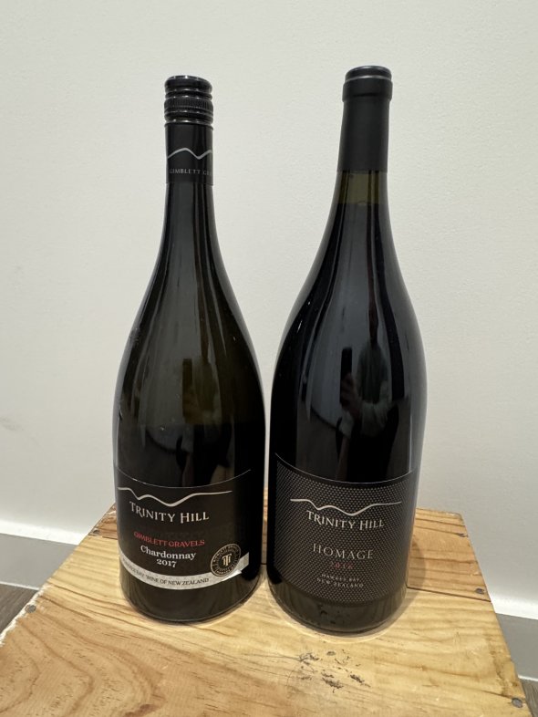 2 magnums of Trinity Hill, 1 magnum of Chardonnay gimblett Gravels and 1 magnum of red Homage Syrah 2016