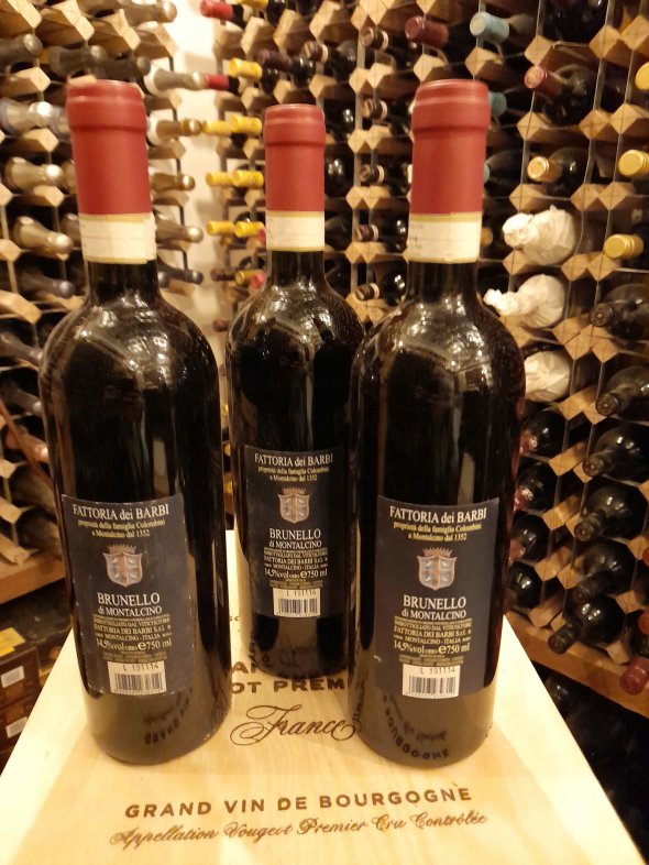 2010 Fattoria dei Barbi, Brunello di Montalcino  (96 Points JS)