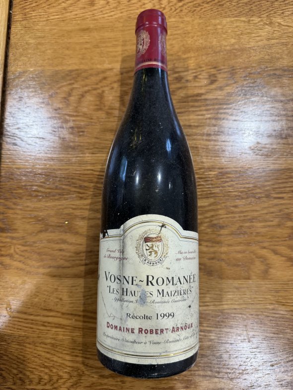 Vosne Roman&eacute;e les hautes maizieres domaine Arnoux 