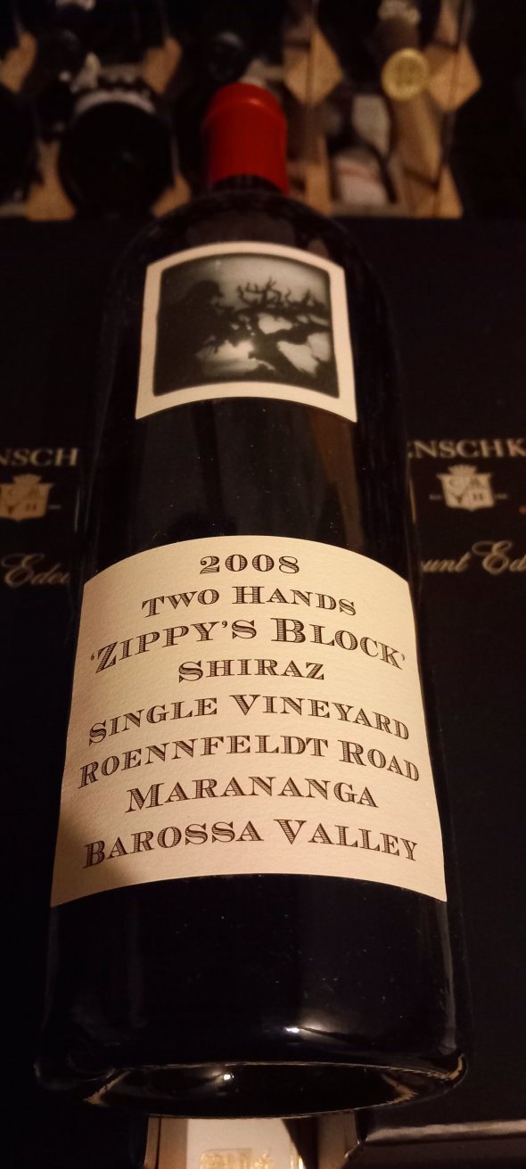 Two Hands, Zippy's Block Roennfeldt Road Shiraz, Barossa Valley