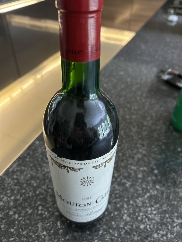 Mouton Cadet, Bordeaux