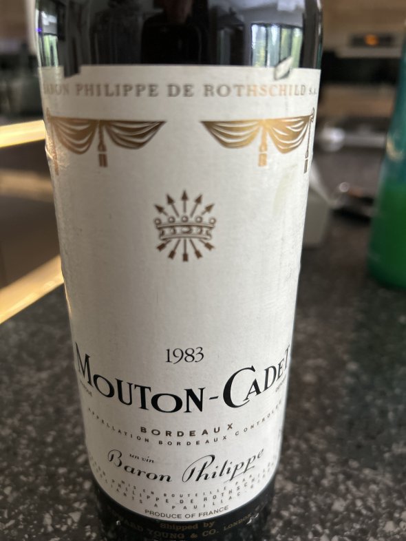 Mouton Cadet, Bordeaux