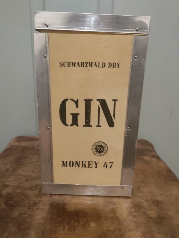 Schwarzard Distillers, Monkey 47 Gin