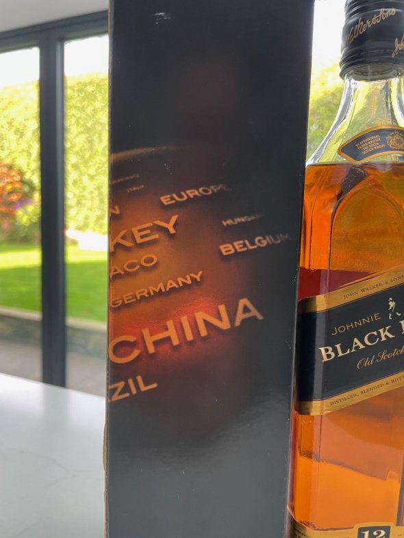 Johnnie Walker, Blended Scotch Black Label 12YO (2000's bottling)
