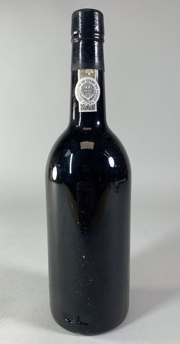 DOW's 1977 Silver Jubilee Vintage Port