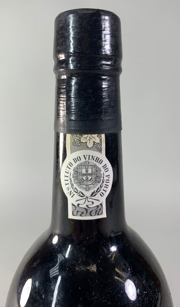 DOW's 1977 Silver Jubilee Vintage Port