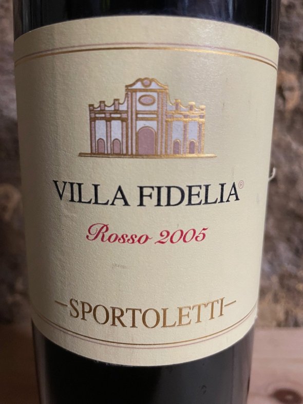 Sportoletti, Villa Fidelia Rosso, IGT