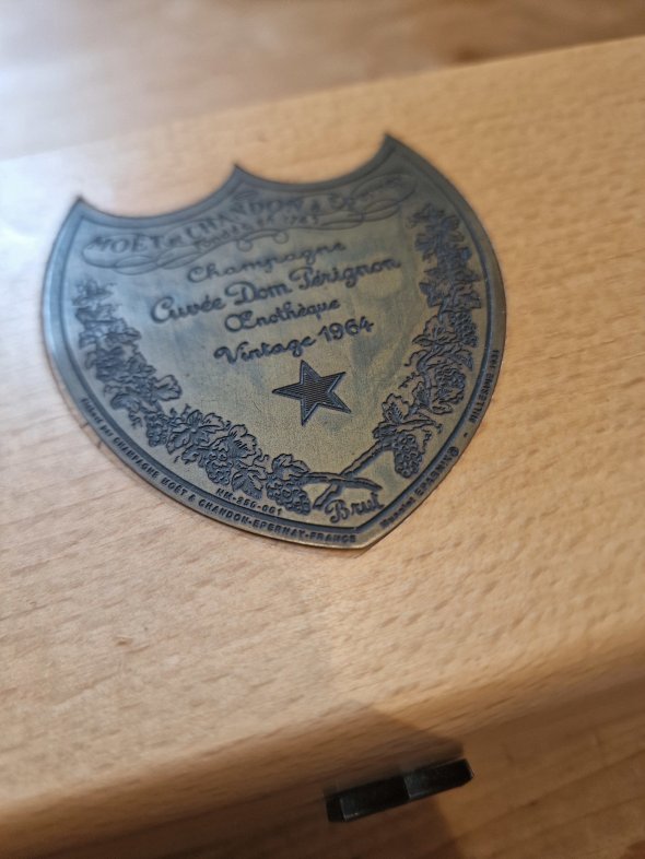 Dom Perignon, Oenotheque