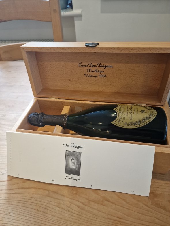 Dom Perignon, Oenotheque
