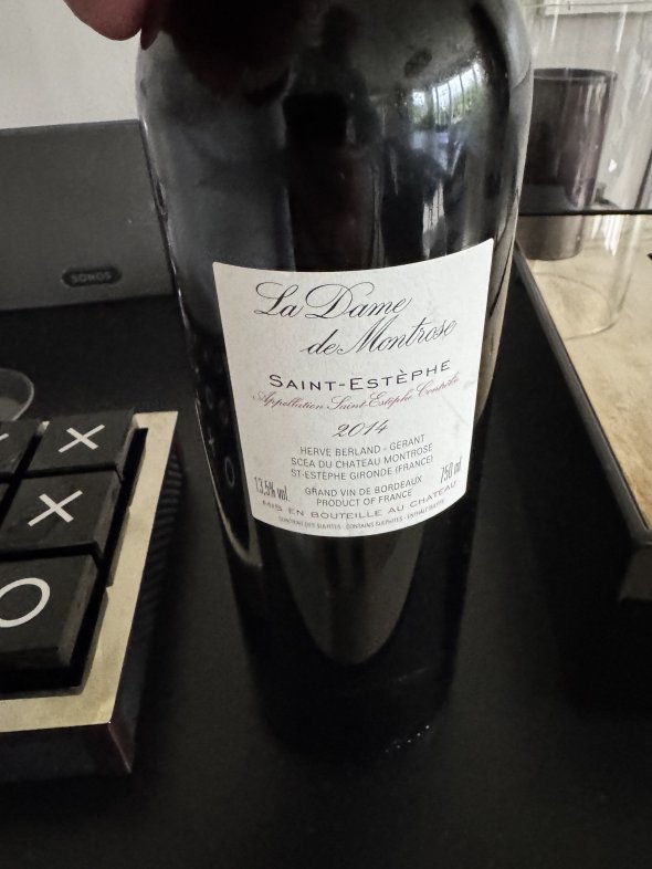 La Dame de Montrose, Saint-Estephe