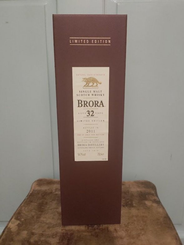 Brora, Single Malt Whisky, Aged 32 years, Limited Edition (1 of 1500 bottles)