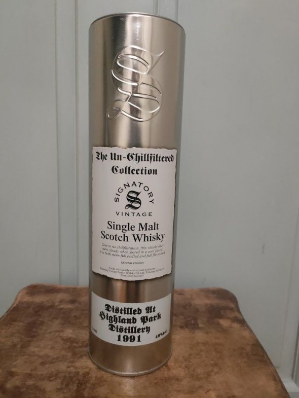 Highland Park (Signatory Vintage), Island Single Malt, Aged 21 years - Limited Edition