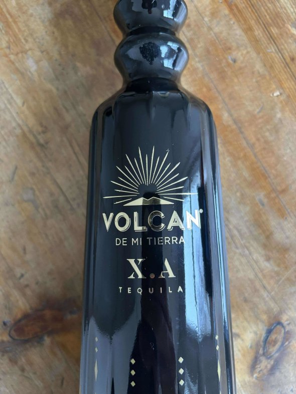 Volcan X.A. tequila