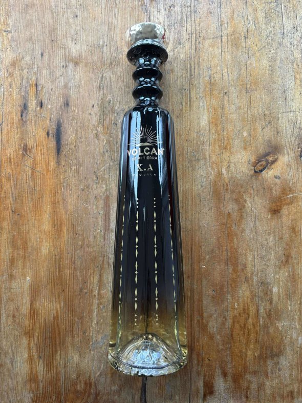 Volcan X.A. tequila